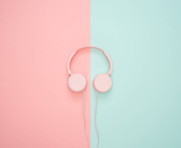 découvrez notre sélection des meilleurs podcasts aux états-unis. plongez dans des discussions passionnantes, des récits captivants et des interviews inspirantes qui vous tiendront en haleine. que vous soyez fan de culture, d'actualité ou de divertissement, trouvez le podcast qui vous correspond !